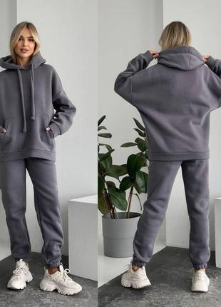 Спортивный костюм женский из трехнити на флисе с капюшоном