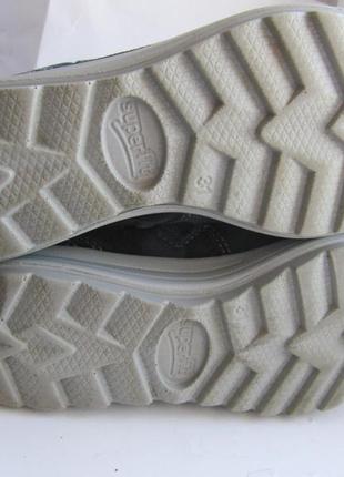 Демисезонные замшевые ботинки superfit суперфит gore-tex7 фото