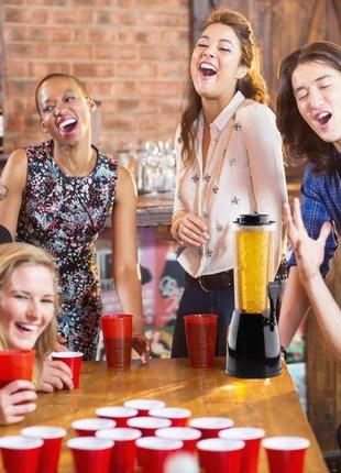 Пивна колона та кубок з пивного понгу