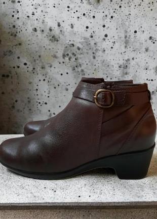 Черевики шкіра clarks р-р 37