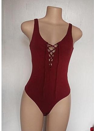 Боді з шнурівкою на грудях