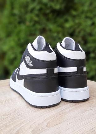 Nike air jordan 1 mid високі білі з чорним4 фото