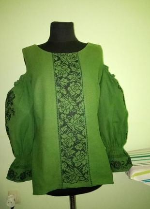 Вышитая блуза зеленого цвета машинная вышивка крестиком1 фото