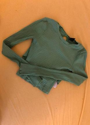Кроп-топ. блузку с открытой спиной3 фото
