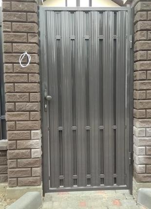 Врата распашные с евроштахетником2 фото