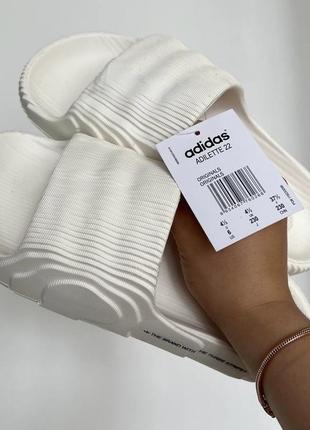 Adidas adilette beige шлепки шлепанцы4 фото