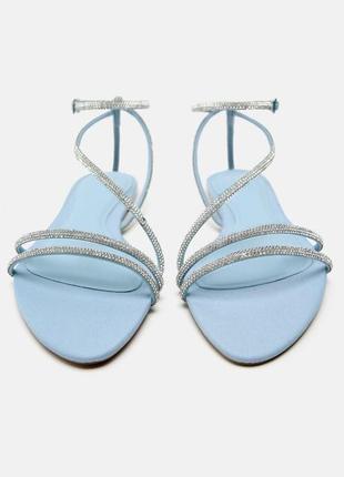 Голубые босоножки со стразами zara плоские сандалии с блестящими ремешками зара6 фото