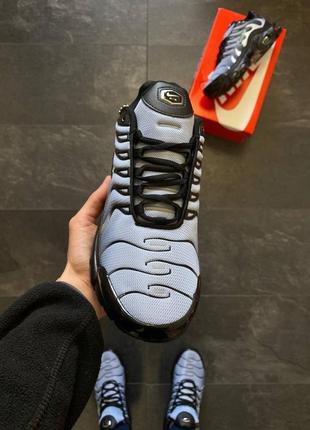 Кросівки nike air max plus tn silver5 фото