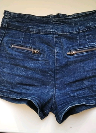 Bershka стильні джинсові шорти розмір s