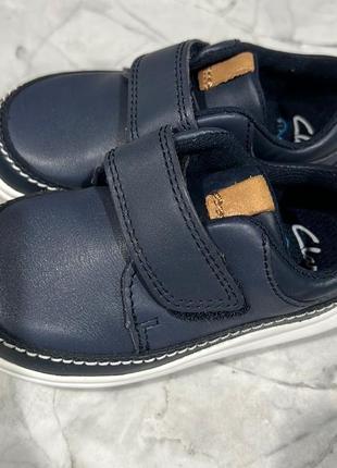 Туфли лоферы clarks на мальчика 20.5 (13.5 см)1 фото