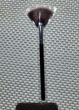 Кость веерная