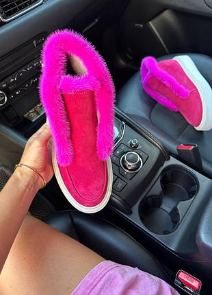Яскраво рожеві фуксія замшеві з опушенням з норки черевики лофери високі