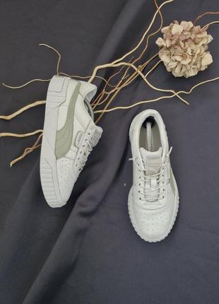 Puma cali carina
оригінал. натуральна шкіра білі кросівки білі кеди