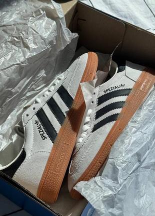 Жіночі кросівки spezial handball grey