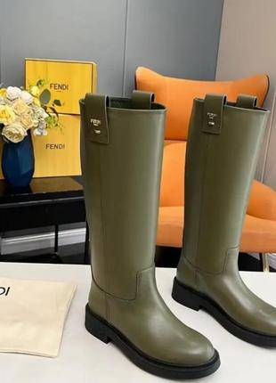 Сапоги в стиле fendi