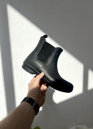 Чоботи crocs