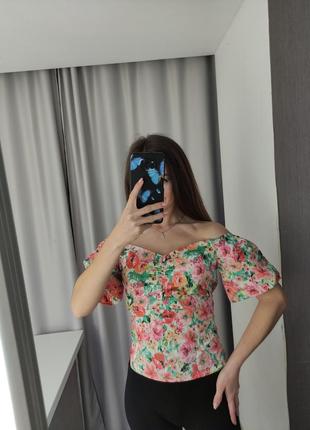 Красивая блуза в цветы от zara2 фото