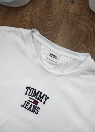 Футболка tommy jeans/tommy hilfiger/базова/оверсайз/спортивна футболка2 фото
