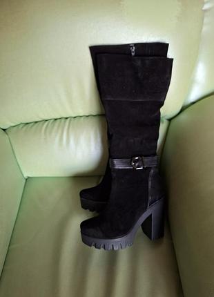 Нові зимові замшеві сапожки на 39 розмір,  устілка 25 см