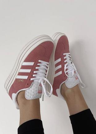 Жіночі замшеві кросівки adidas gazelle bold pink/white адідас газелі на платформі3 фото