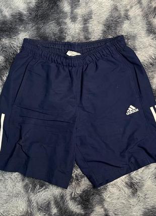 Спортивные шорты бренда adidas, оригинал