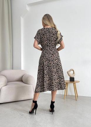 Платье миди в леопардовый принт3 фото