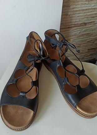 Босоножки clarks