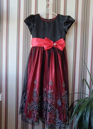 Праздничное платье на 9-10роков