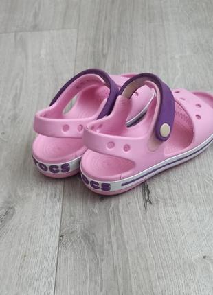 Оригінальні стильні crocs на дівчинку3 фото