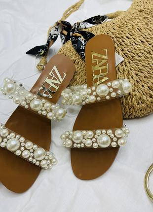 Zara шлепанцы с жемчугом