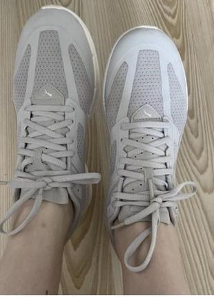 Puma новые очень лёгкие кроссовки 41 р