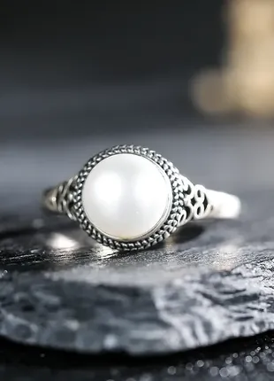 Серебряное кольцо с натуральным жемчугом