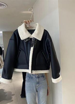 Стильна дублянка чорна