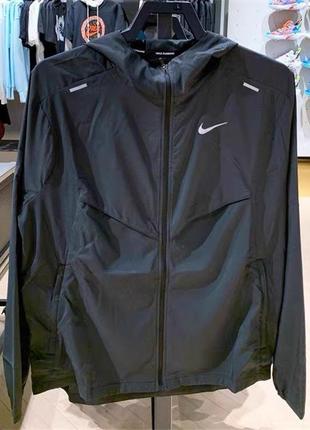 Спортивна куртка nike