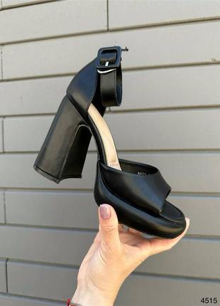 Босоножки женские черные на каблуке10 фото