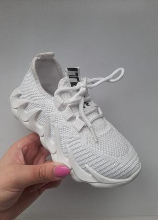 Макасіни розпродаж дитячі білі на шнурках хінкалі