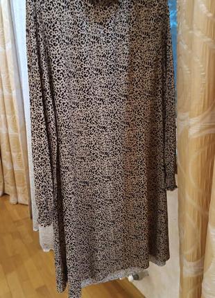 Платье с анималистич им принтом