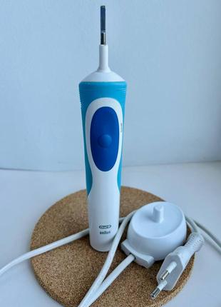 Зубная щетка braun oral-b