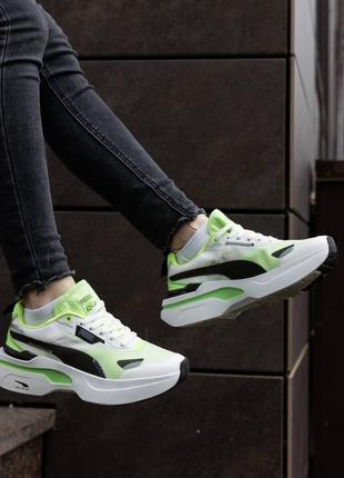 Стильні жіночі кросівки гарної якості в стилі puma kosmo rider light green6 фото