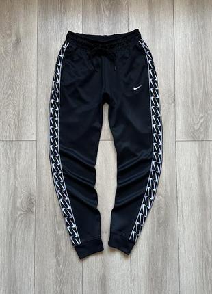 Спортивні штани nike nsw