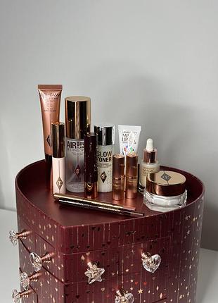Адвент календар charlotte tilbury