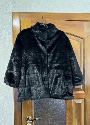 Шубка жіноча
