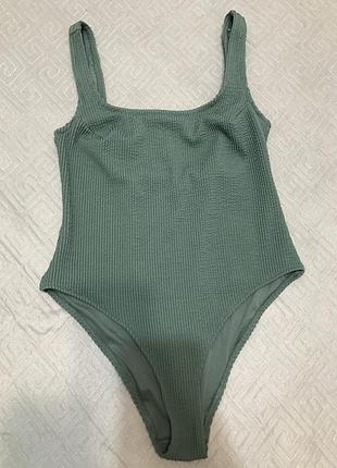 Красивезний жіночий купальник розмір приблизно s