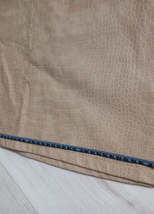 Бежевая юбка мини юбка с принтом рептилии7 фото