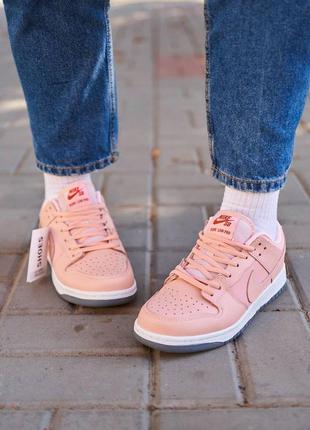 Жіночі кросівки nike sb dunk pink white знижка sale | smb6 фото