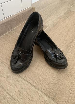 Черные кожаные туфли, лоферы, мокасины, балетки zara mango guess massimo dutti