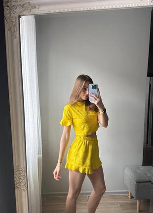 Домашний костюм пижама миккие маус желтый футболка топ + шорты4 фото