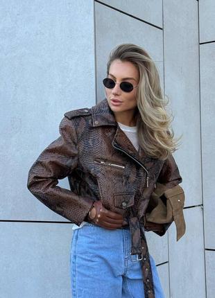 Стильна шкіряна куртка косуха рептилія пітон