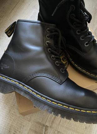 Dr. martens высокие ботинки