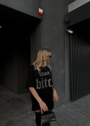 Идеальная черная футболка с акцентной надписью 🔥🔥 дерзкая модная футболка8 фото